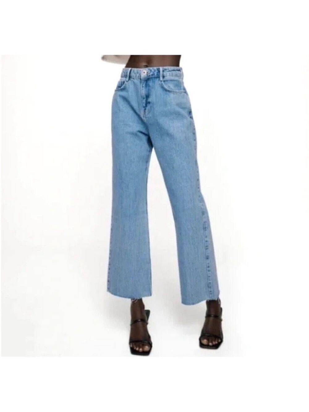 ZARA Straight Fit High Rise Womens Sz 8  Denim Jeans Ankle Rigid Raw Hem NWT